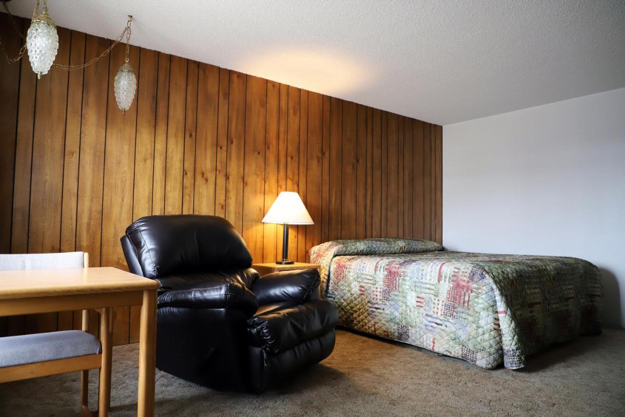 Big Sky Motel Roundup Εξωτερικό φωτογραφία