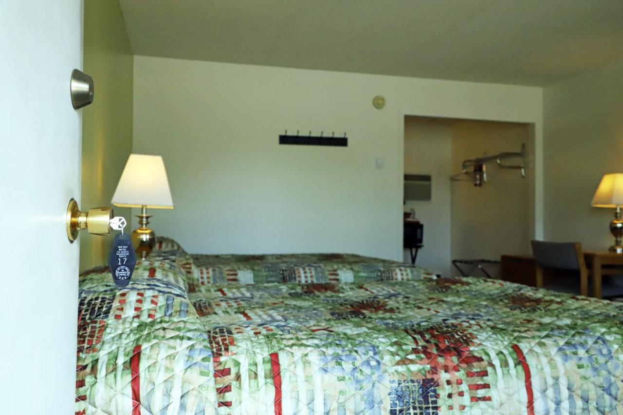 Big Sky Motel Roundup Εξωτερικό φωτογραφία